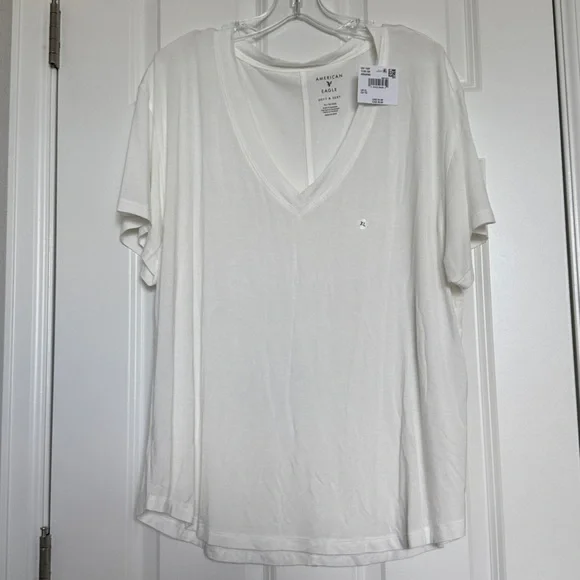 American Eagle Soft & Sexy V-Neck Tee, White, Extra Large, NWT - Picture 1 of 7